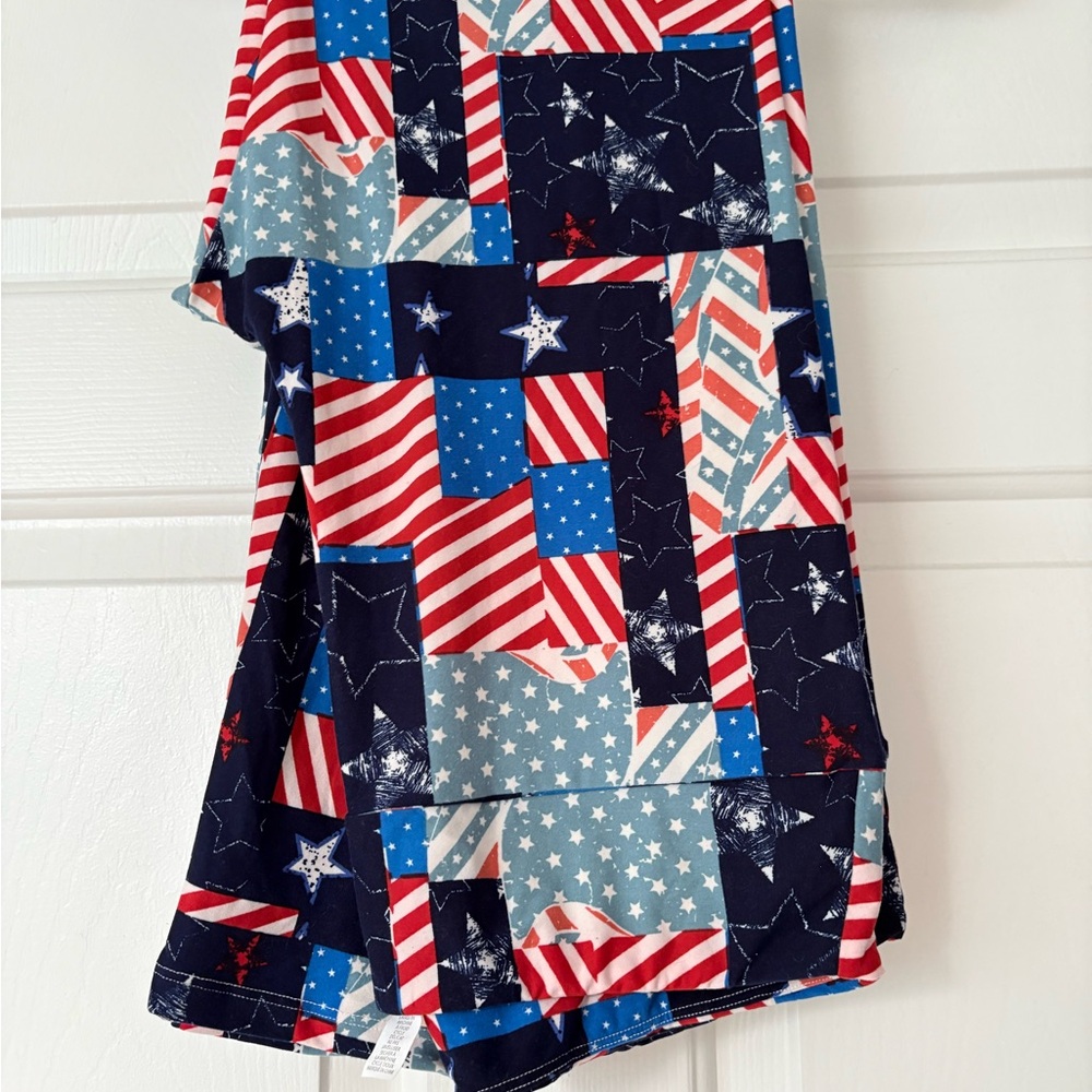 LuLaRoe Geometric Patterned Leggings - Black and Tan